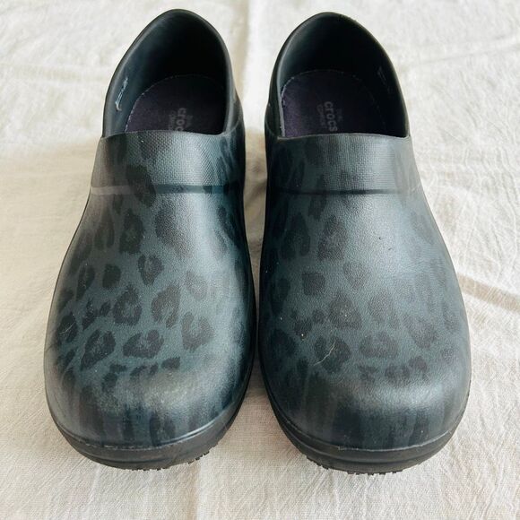 Crocs Neria Pro II Slip Resistant Work Clog Black Leopard Women's 10 Nurse Teach - Picture 3 of 9